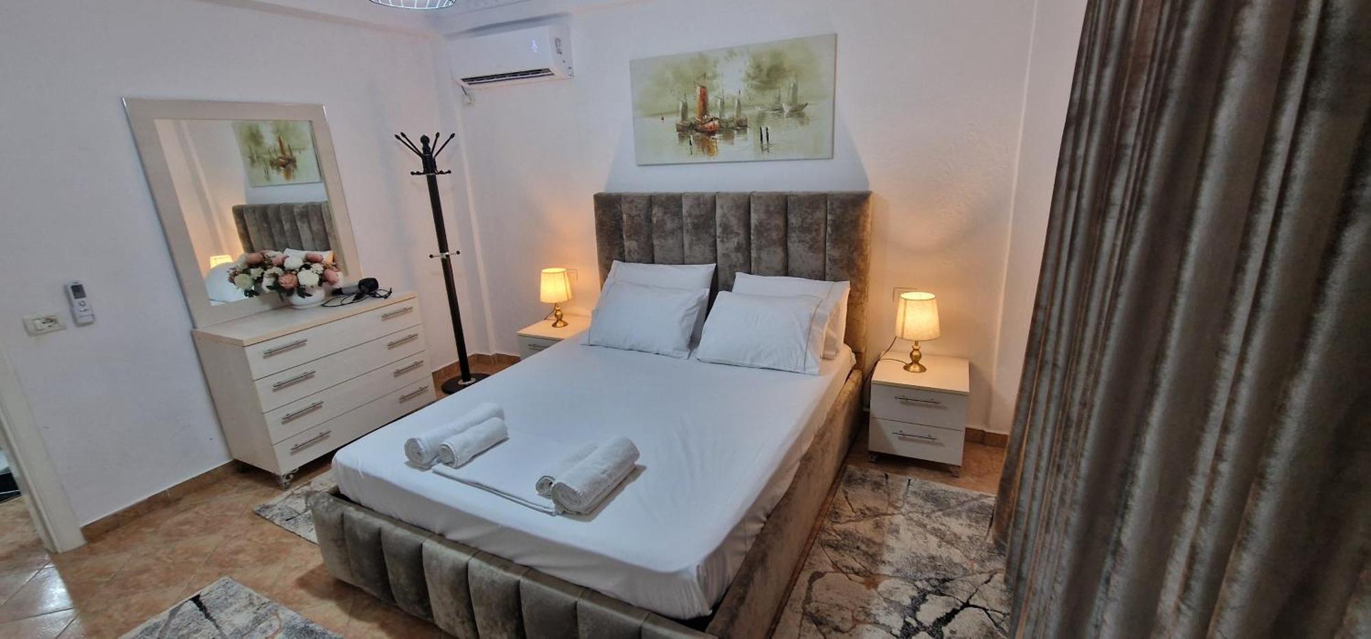 Daily Rent Apartment City Center Elbasan 6 外观 照片