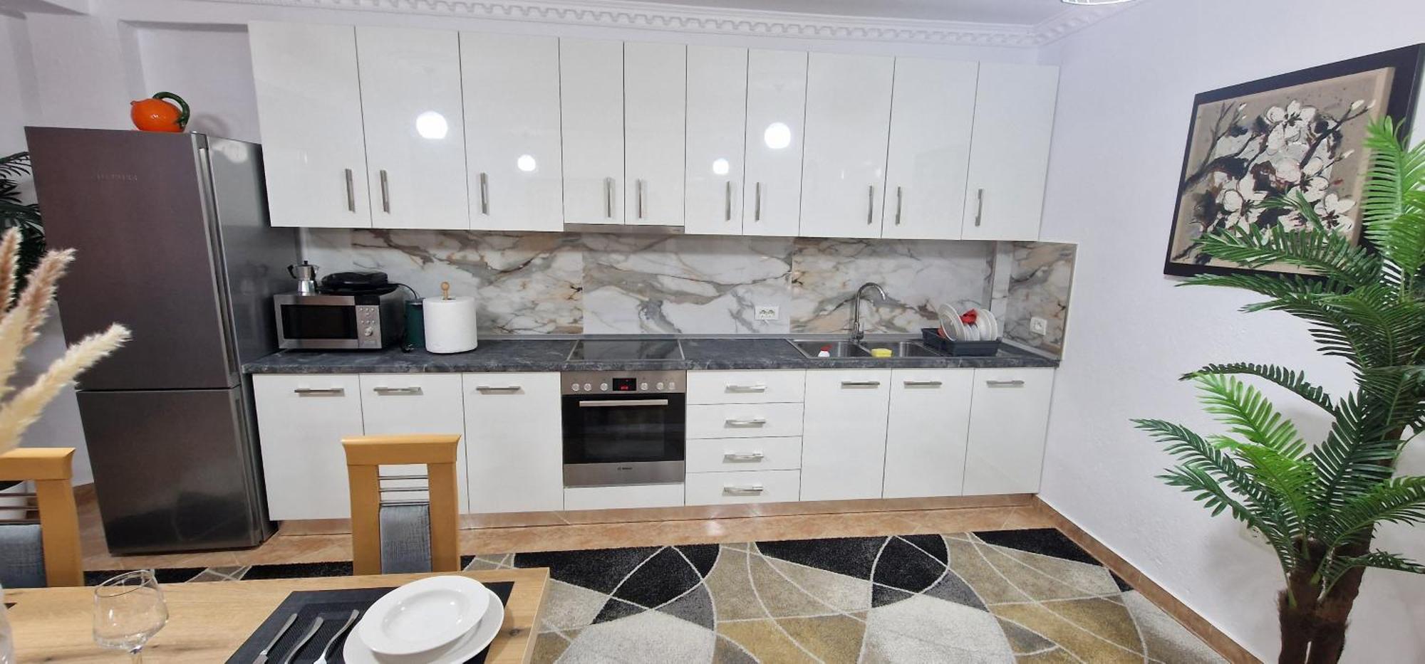 Daily Rent Apartment City Center Elbasan 6 外观 照片